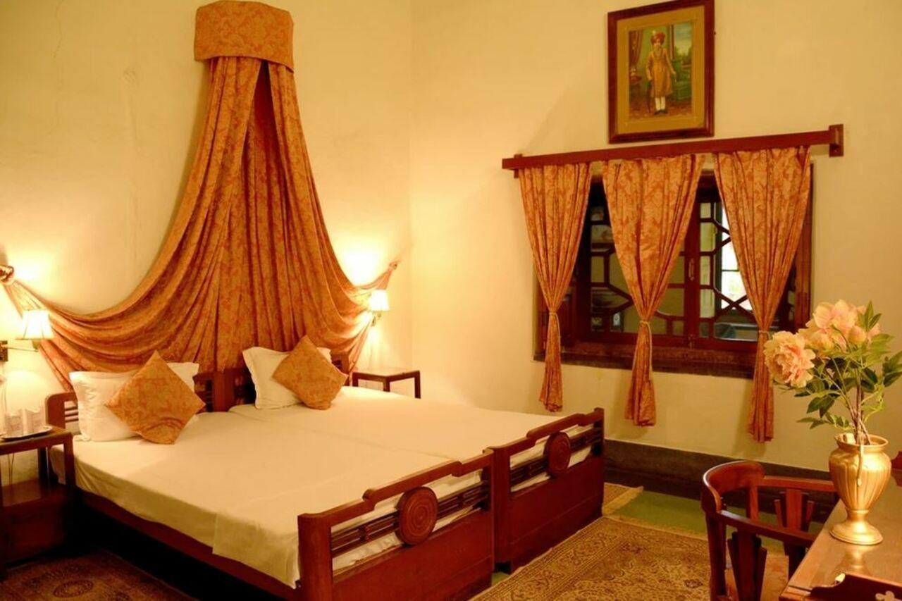 Bhanwar Vilas Palace Karauli Bagian luar foto