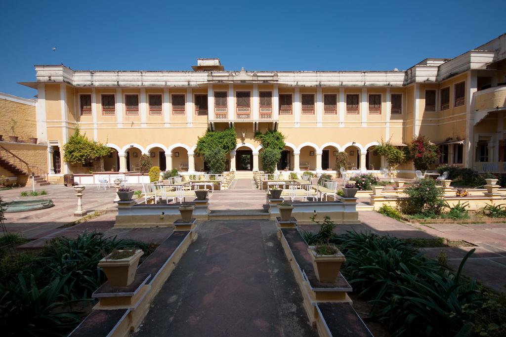 Bhanwar Vilas Palace Karauli Bagian luar foto