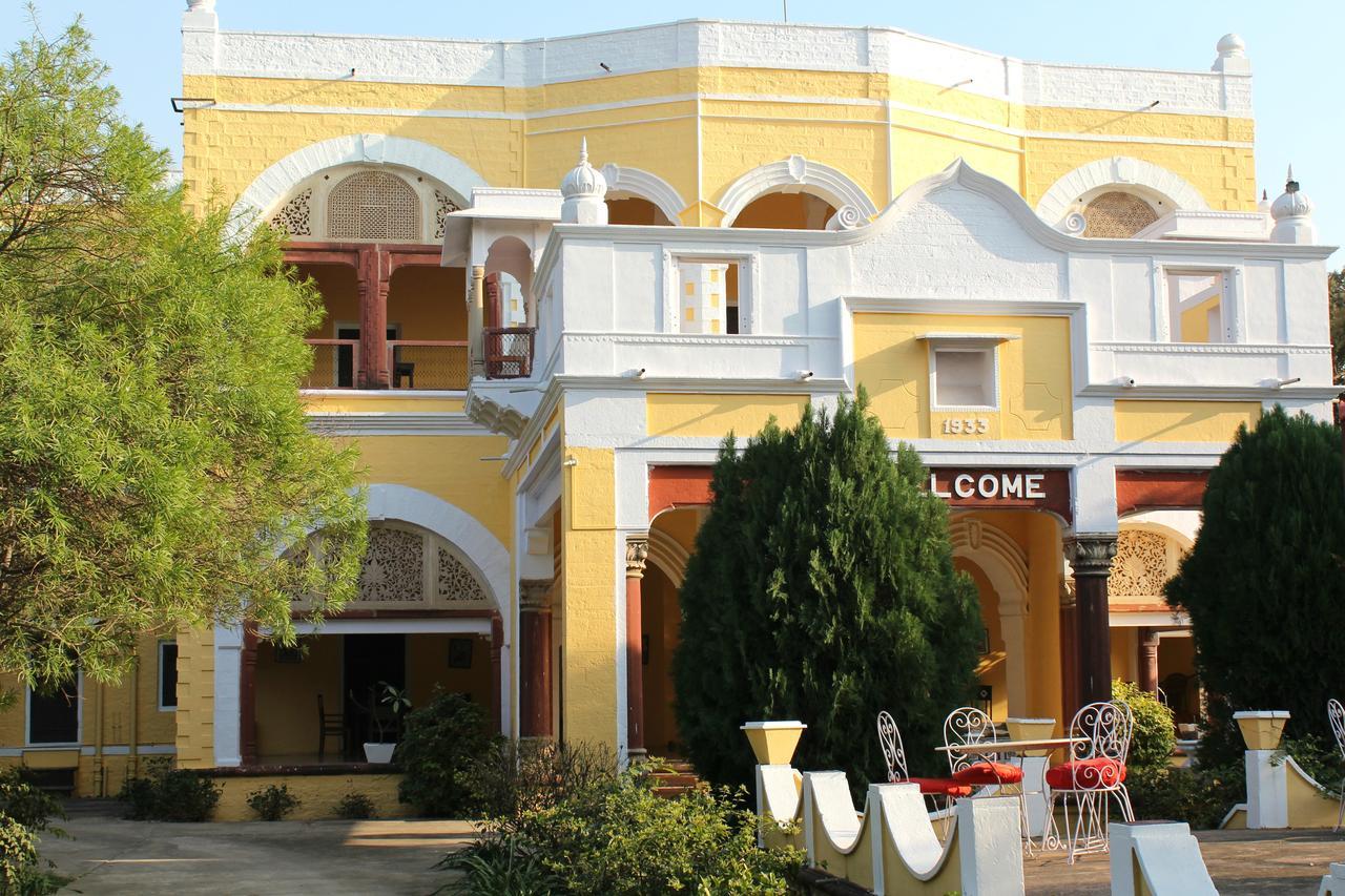 Bhanwar Vilas Palace Karauli Bagian luar foto